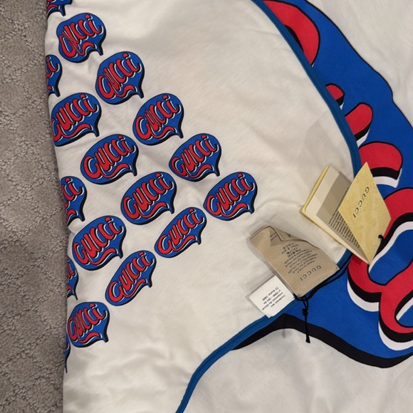 Gucci baby blanket - Picture 3 of 4